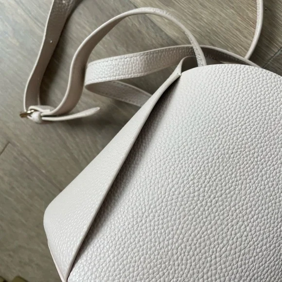 Anthropologie Light Pink/Rose Bucket Bag with Braided Handle - Picture 7 of 12